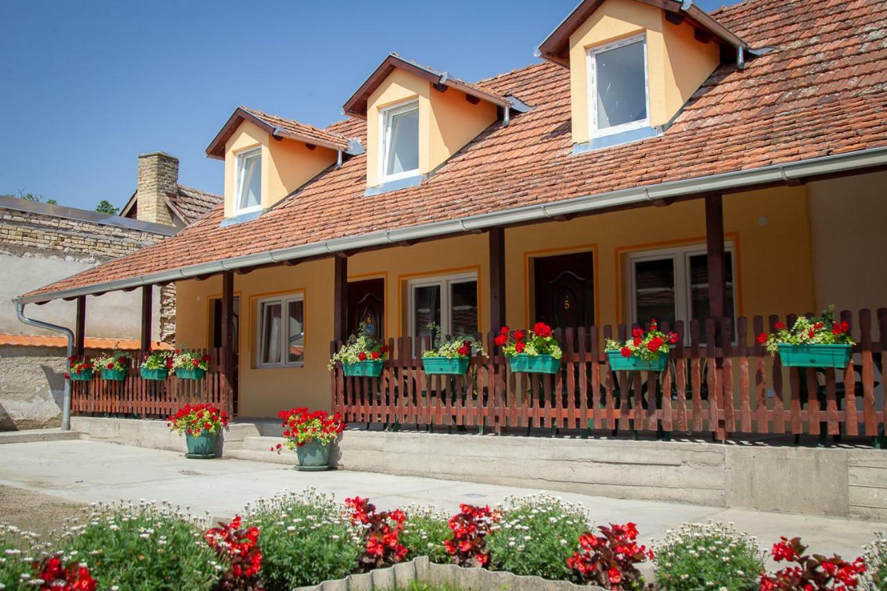 Casa Simon 2 Apartment Subotica Exterior foto